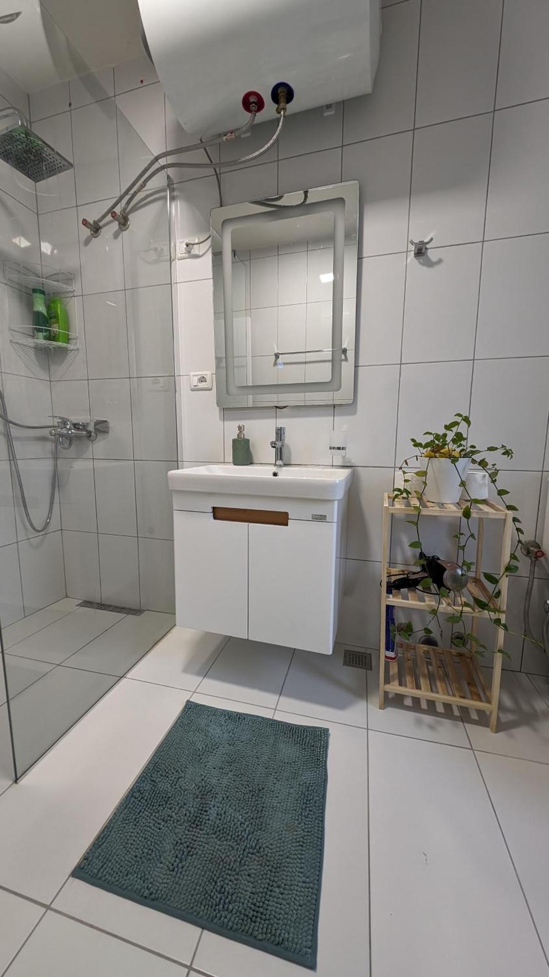 Modern Cozy Apartment 10 Min Walk To Skanderbeg Square Tirana Buitenkant foto