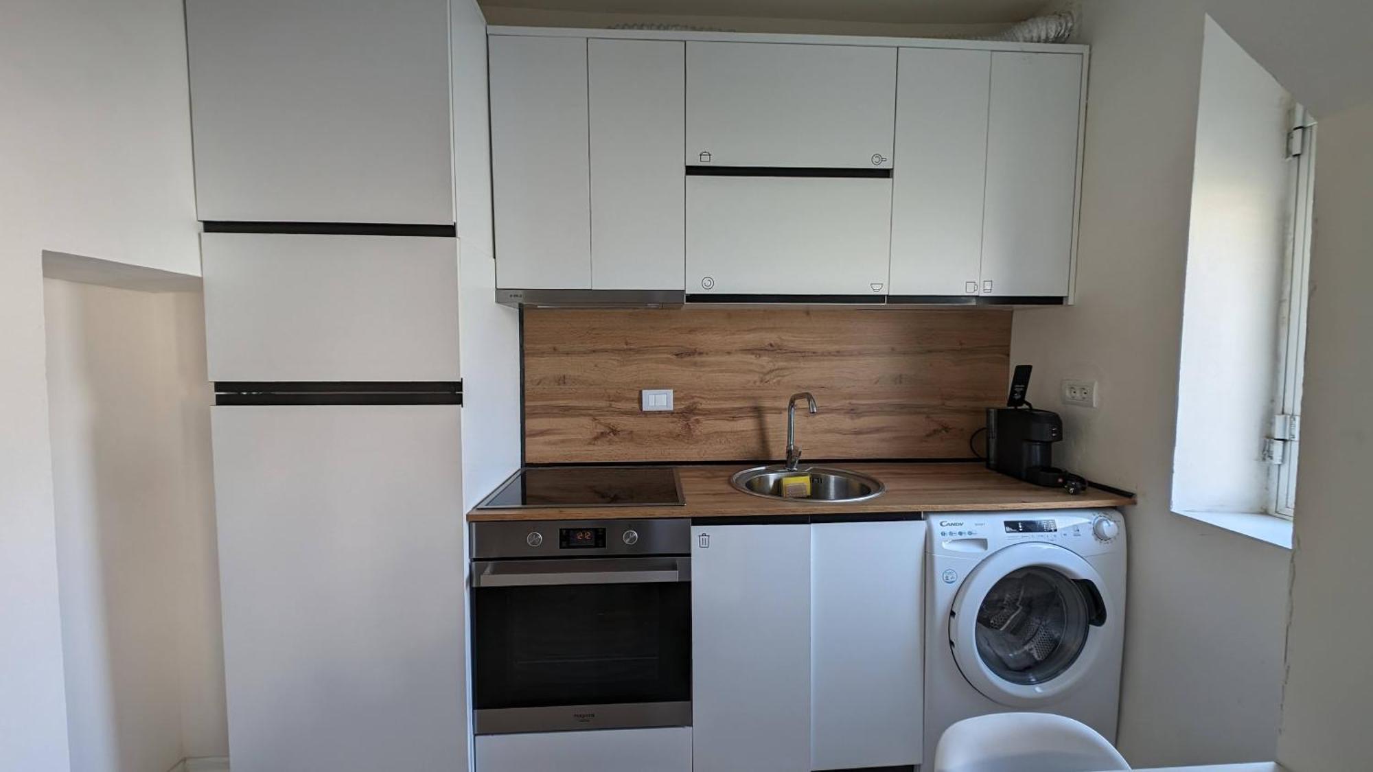 Modern Cozy Apartment 10 Min Walk To Skanderbeg Square Tirana Buitenkant foto